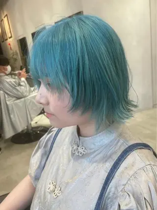 ショート カラー カット・ブリーチ TAIGAのヘアスタイル