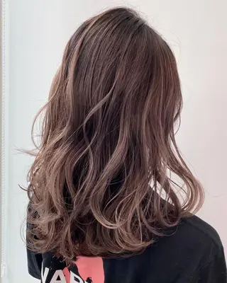 セミロング カラー ✨美髪透明感ソムリエ ✨💎KAZU💎のヘアスタイル