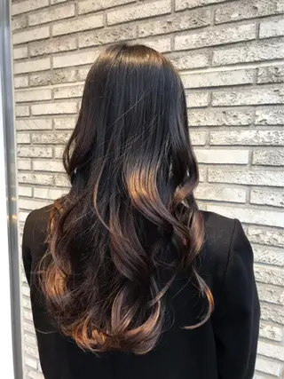 ロング 大石 さやかのヘアスタイル