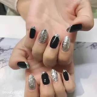 ネイル ガレンドウ 白澤 愛子のネイルデザイン