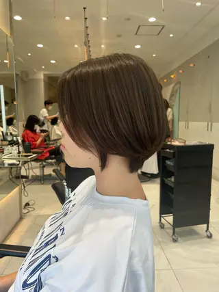 ショート オリーブ カラー✨有坂映哉のヘアスタイル