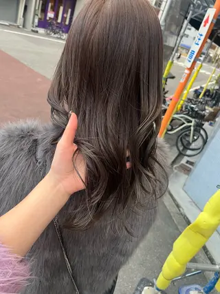 セミロング 高石 未唯のヘアスタイル