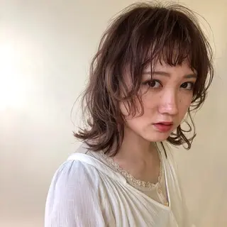 ミディアム ウルフ/レイヤー/ ベージュ/山宮 大樹のヘアスタイル