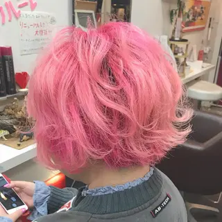 ショート カラー 岩谷/ブリーチ 🪽透明感カラーのヘアスタイル