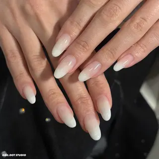 セミロング NAIL DOT STUDIOsaraのネイルデザイン