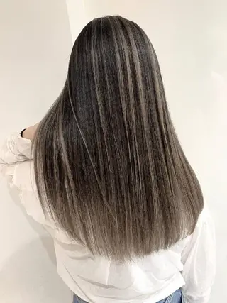 ロング カラー ✴️Siesta✴️ 髪質改善艶カラーのヘアスタイル