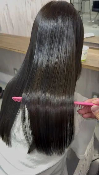 ロング lafit YURITOのヘアスタイル