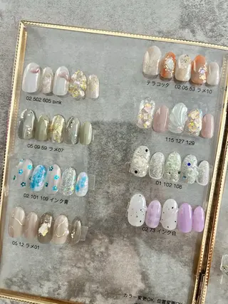 ネイル Nanala. LUNAのネイルデザイン