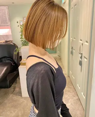 ショート カラー ❤️ブリーチなし💚 ダブルカラー平野実花のヘアスタイル