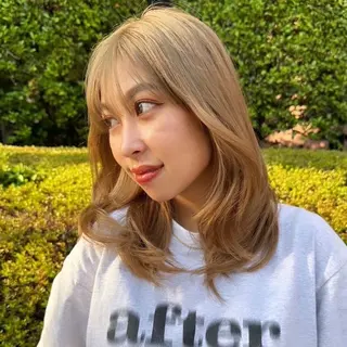 セミロング カラー 🎀ミルクティー/暖 色×レイヤー/マリアのヘアスタイル
