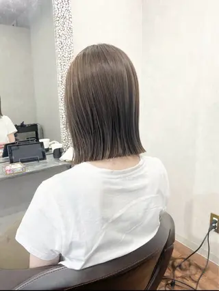 ミディアム ＳＨＩ ＺＵのヘアスタイル