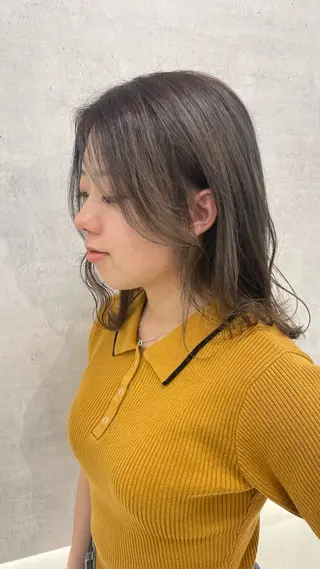 ミディアム 透明感カラー✨ 縮毛矯正のヘアスタイル