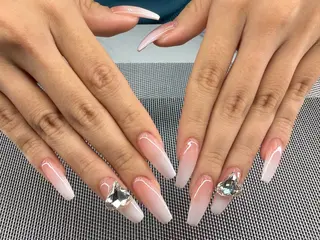 ネイル See.u モモ（南浦和）のネイルデザイン