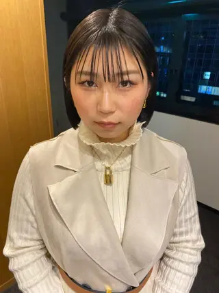 ミディアム デザインカラー/ボブ ブリーチカラー/ユリのヘアスタイル