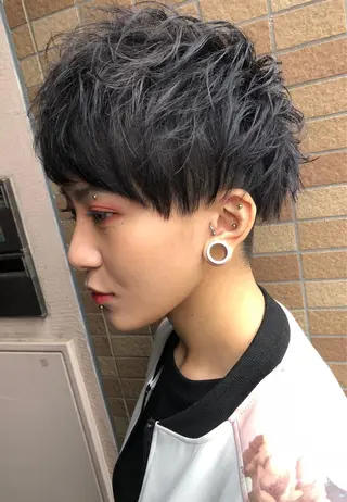 ショート アートディレクター ワダヒサノリのヘアスタイル