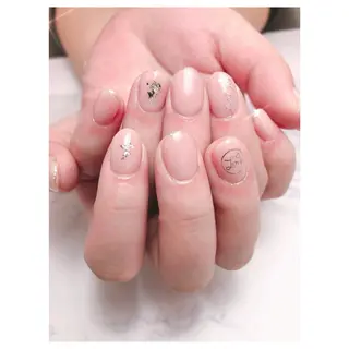 ネイル Bella 齋藤理奈のネイルデザイン