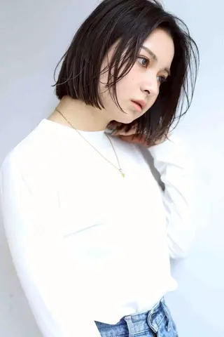 ショート 尾崎 優花のヘアスタイル