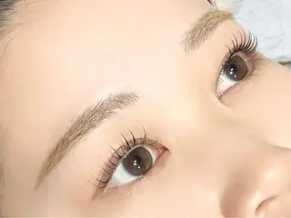 マツエク・マツパ まつ毛/眉毛サロン Miri山下のマツエク・マツパデザイン