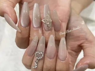 ネイル One Plus Nail Salonのネイルデザイン