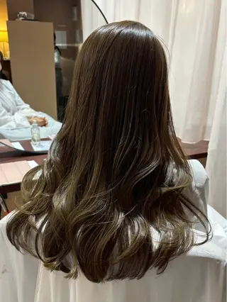 ロング 【YOKE】　西田 乃那のヘアスタイル
