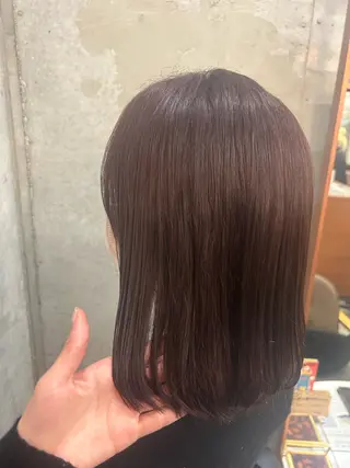 ミディアム カラー 顔周りレイヤー/ ふわあいりのヘアスタイル