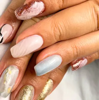 ネイル Bavardage Nailのネイルデザイン