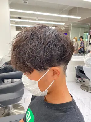カラー *メンズ専門アカデミ ー🔥BLUCK🏁のヘアスタイル