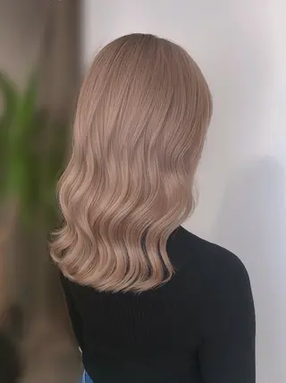 セミロング un knownのヘアスタイル