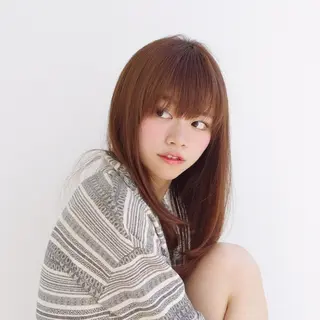 セミロング カラー Trip by NYNY(トリップ)のヘアスタイル