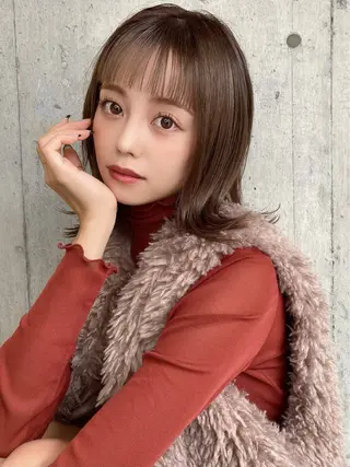 ミディアム カラー ヘアアレンジ 𝑹𝒆𝒊𝒚𝒂 🥀/名駅/艶カラーのヘアスタイル