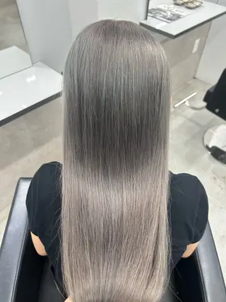 ロング カラー MOE🌙 博多ハイトーンのヘアスタイル