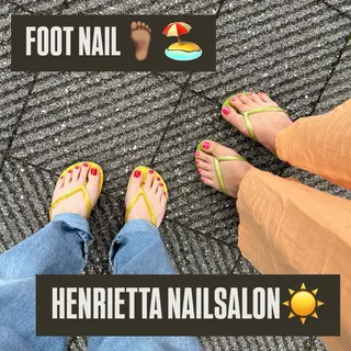 ネイル HENRIETTA NAILSALONのネイルデザイン