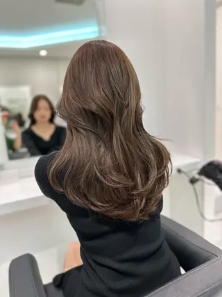 ロング カラー ヘアアレンジ 🫧モテる💗ダメー ジレスハイトーン🫧のヘアスタイル