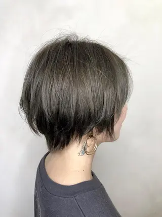 ショート カラー ヘアアレンジ 美髪矯正 🌈髪質改善 山下のヘアスタイル