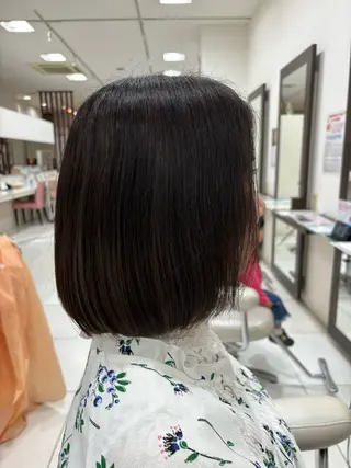 ミディアム 三 嶋のヘアスタイル