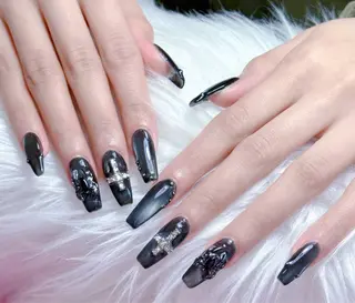 ネイル 小島 千尋のネイルデザイン