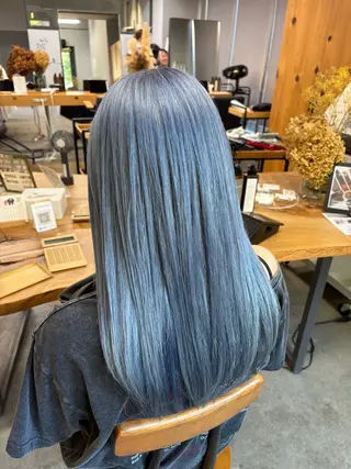 セミロング カラー ROCCO east MIYOのヘアスタイル