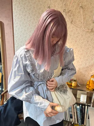 ミディアム レイヤーカット/ ハイトーン/mikiのヘアスタイル