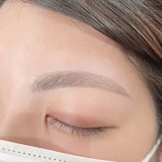 アイブロウ エサージュ 池袋店の眉毛・アイブロウイメージ