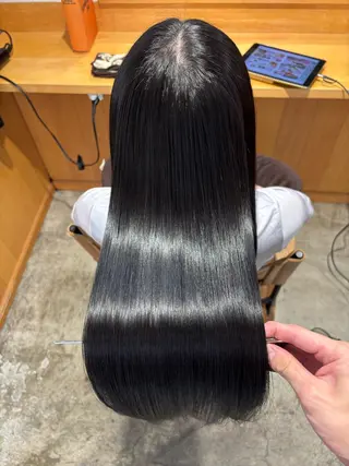 ロング 【Amphi Tokyo】宮原のヘアスタイル