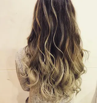ロング 吉田 典弘のヘアスタイル