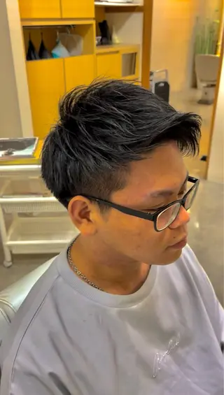 ショート メンズ 仲谷 直のヘアスタイル