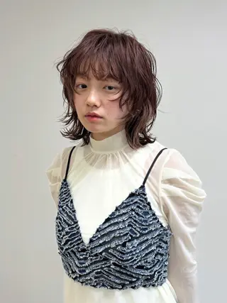 ミディアム イヌマル カリンのヘアスタイル