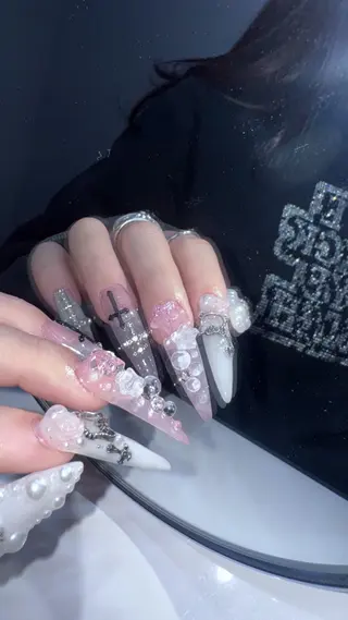 ネイル nolimit.osakaアメ村店所属・NOLIMIT shihoのネイルデザイン