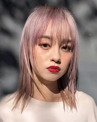 カラー ブリーチ😼 ボブ✍️レイヤーのヘアスタイル