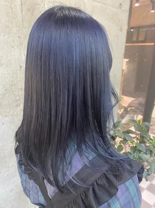 ロング カラー 小坂 麻綾のヘアスタイル
