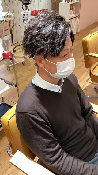 ショート パーマ メンズ 【ブリーチ無しW】 【暗髪&暖色系】圭真のヘアスタイル