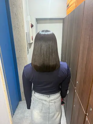 ミディアム ✩*Ayane*✩ うる艶カラー🫐のヘアスタイル