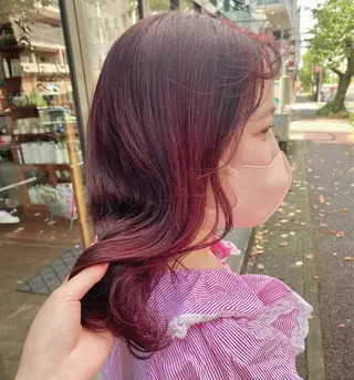 セミロング カラー 塩澤 榛奈のヘアスタイル