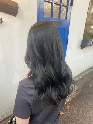 カラー ZAZA YUKAのヘアスタイル